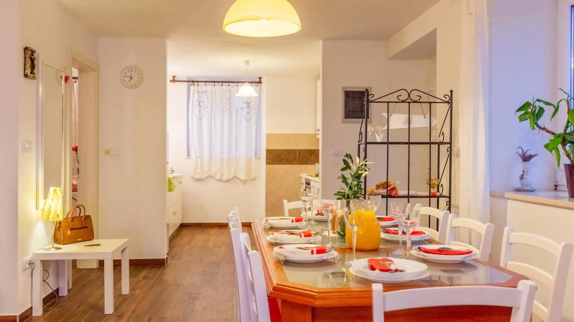 Feriehus Ferienhaus Mit Privatpool Fuer 6 Personen Ca 140 Qm In Marcana, Istrien Suedkueste Von Istrien Kroatien